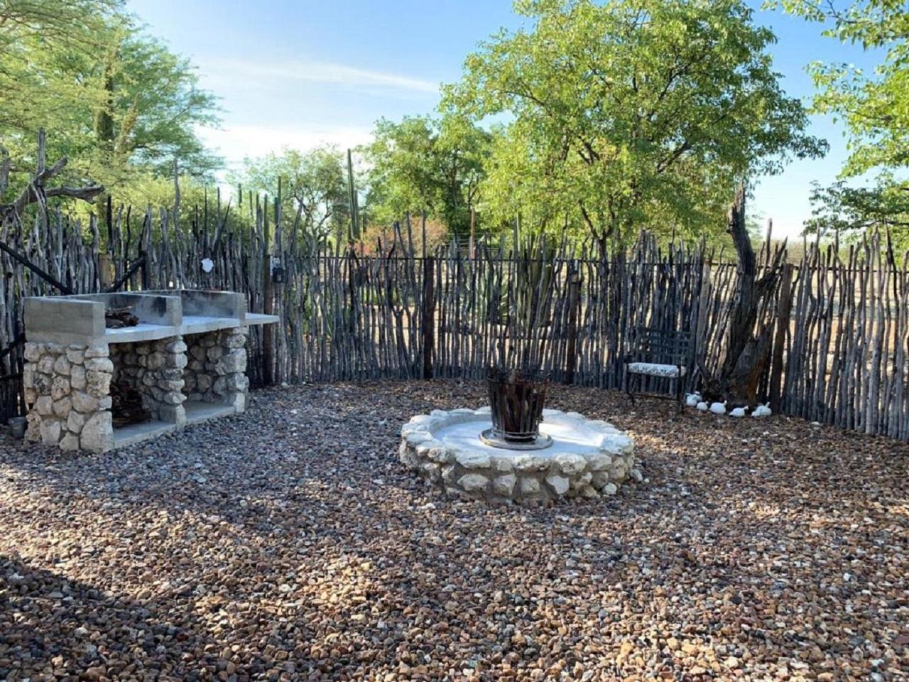 Tarentaal Guest Farm Villa Outjo Luaran gambar