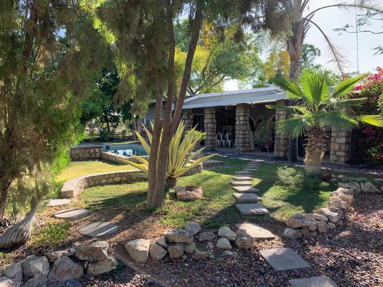 Tarentaal Guest Farm Villa Outjo Luaran gambar