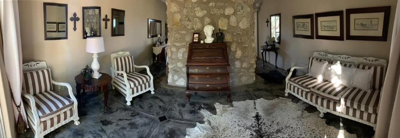 Tarentaal Guest Farm Villa Outjo Luaran gambar
